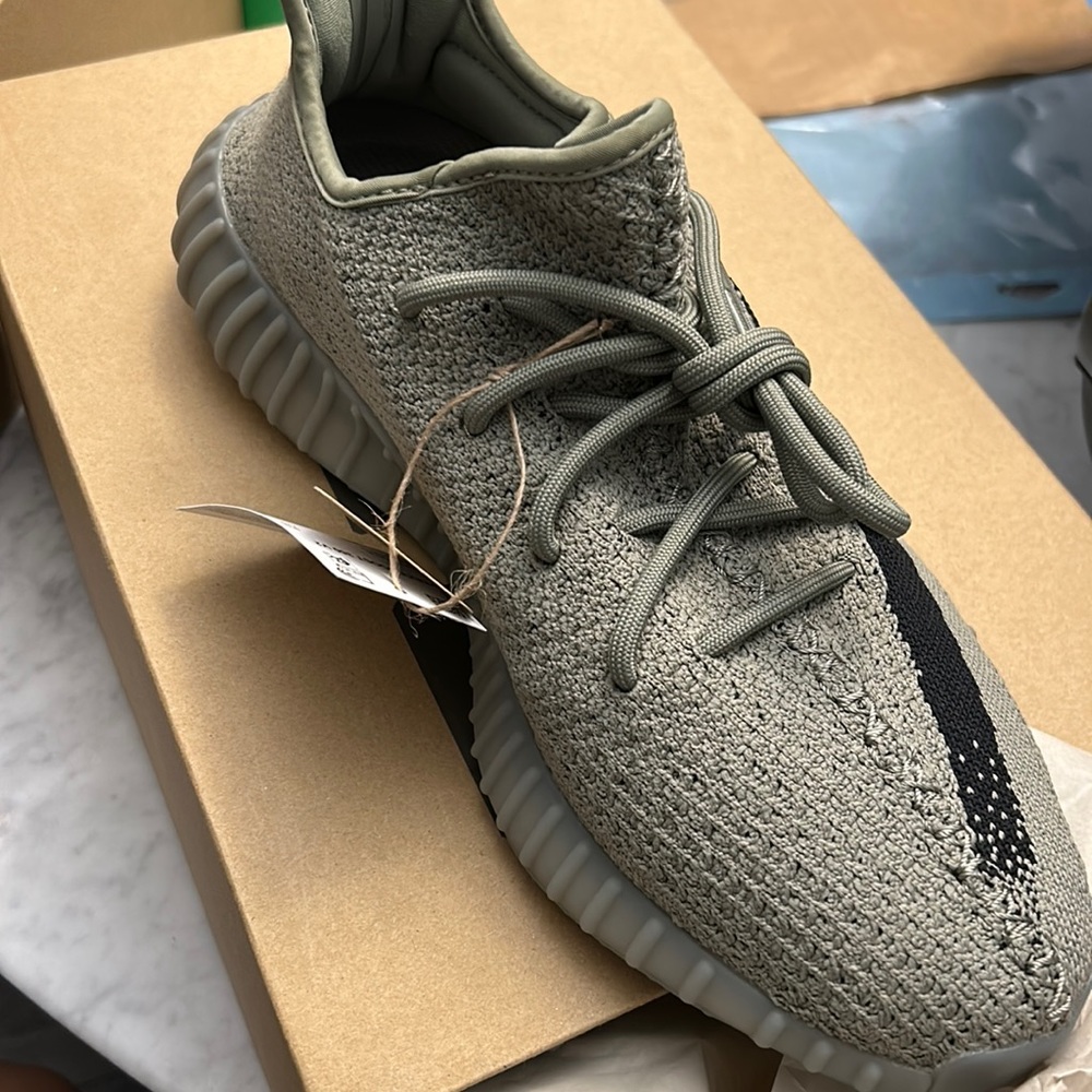 YEEZY BOOST 350 V2 GRANITE